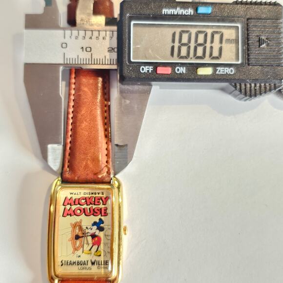 Lorus Disney Mickey Mouse Watch Steamboat Willie 27mm Leather Strap Vintage - Picture 10 of 11